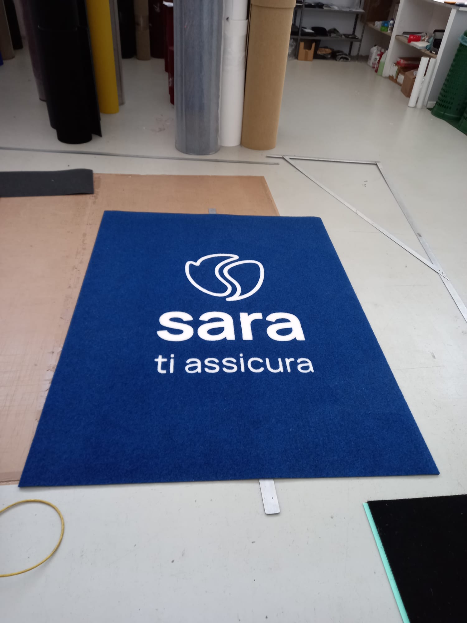 Zerbini Personalizzati con Logo Intarsiato – Qualità Professionale Italia Zerbini Zerbini Personalizzati con Logo Intarsiato – Qualità Professionale Italia Zerbini - immagine 9